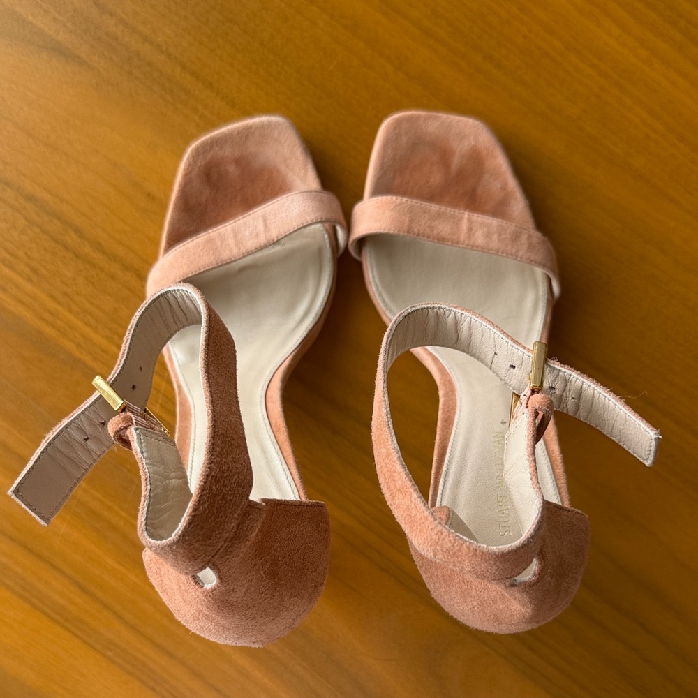Stuart Weitzman 4 inch nudist size 9m heels in peach suede